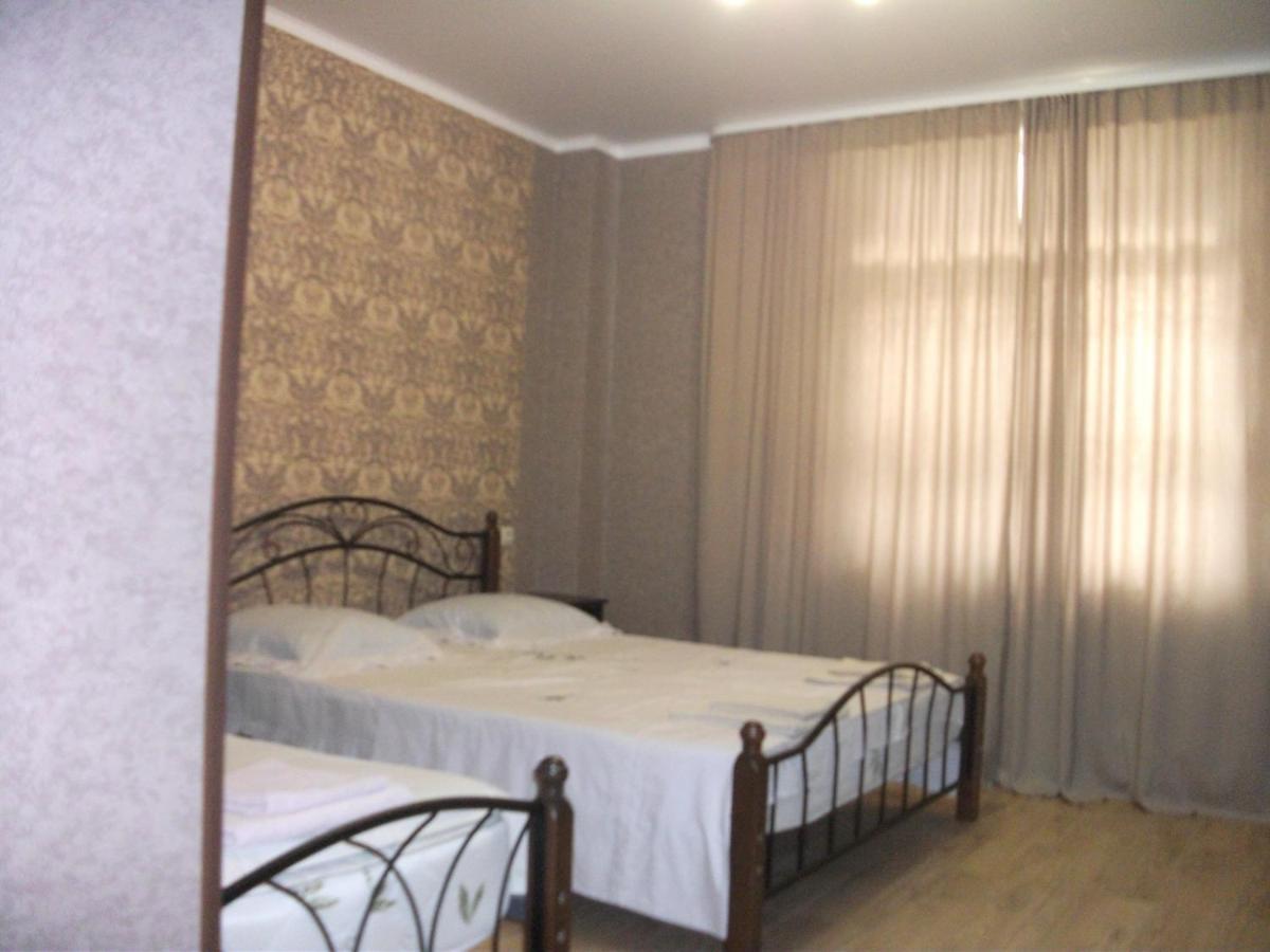 Guesthouse On Kabardinskaya 139A Gagra Esterno foto