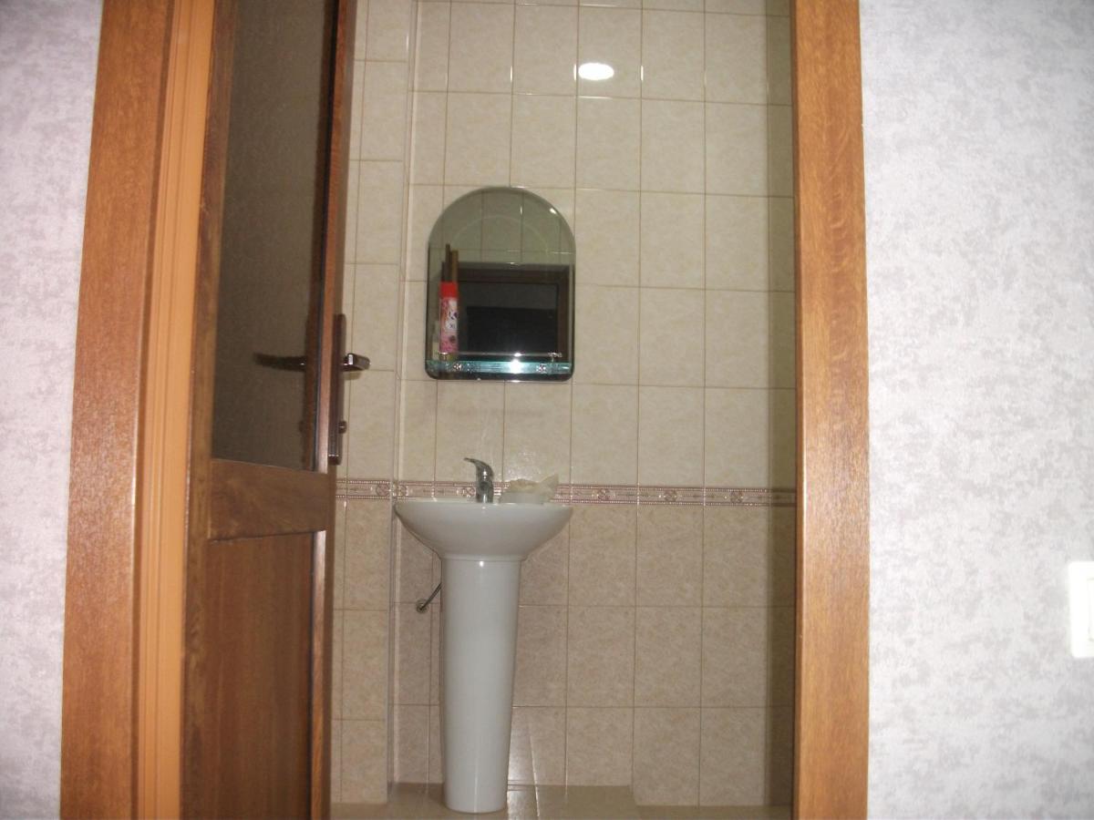 Guesthouse On Kabardinskaya 139A Gagra Esterno foto