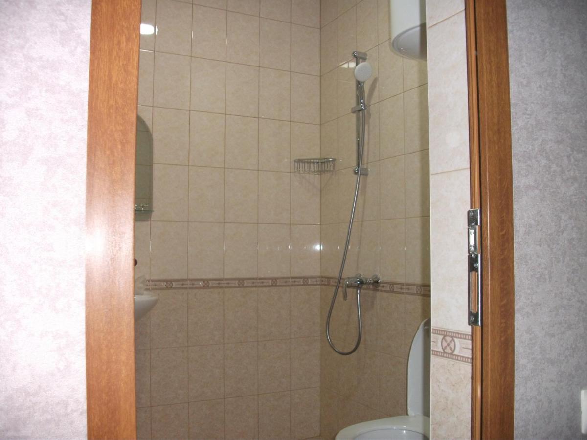 Guesthouse On Kabardinskaya 139A Gagra Esterno foto